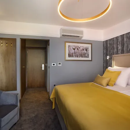 Imperial Heritage Hotel, Valamar Collection (adults Only) 4* Rab Town