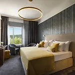 Imperial Heritage Hotel, Valamar Collection (adults Only) 酒店 拉布