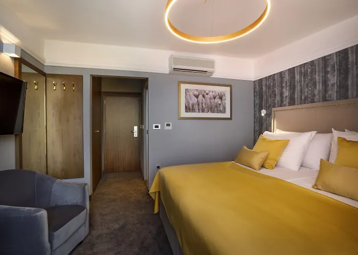Imperial Heritage Hotel, Valamar Collection (adults Only) 4* Rab Town